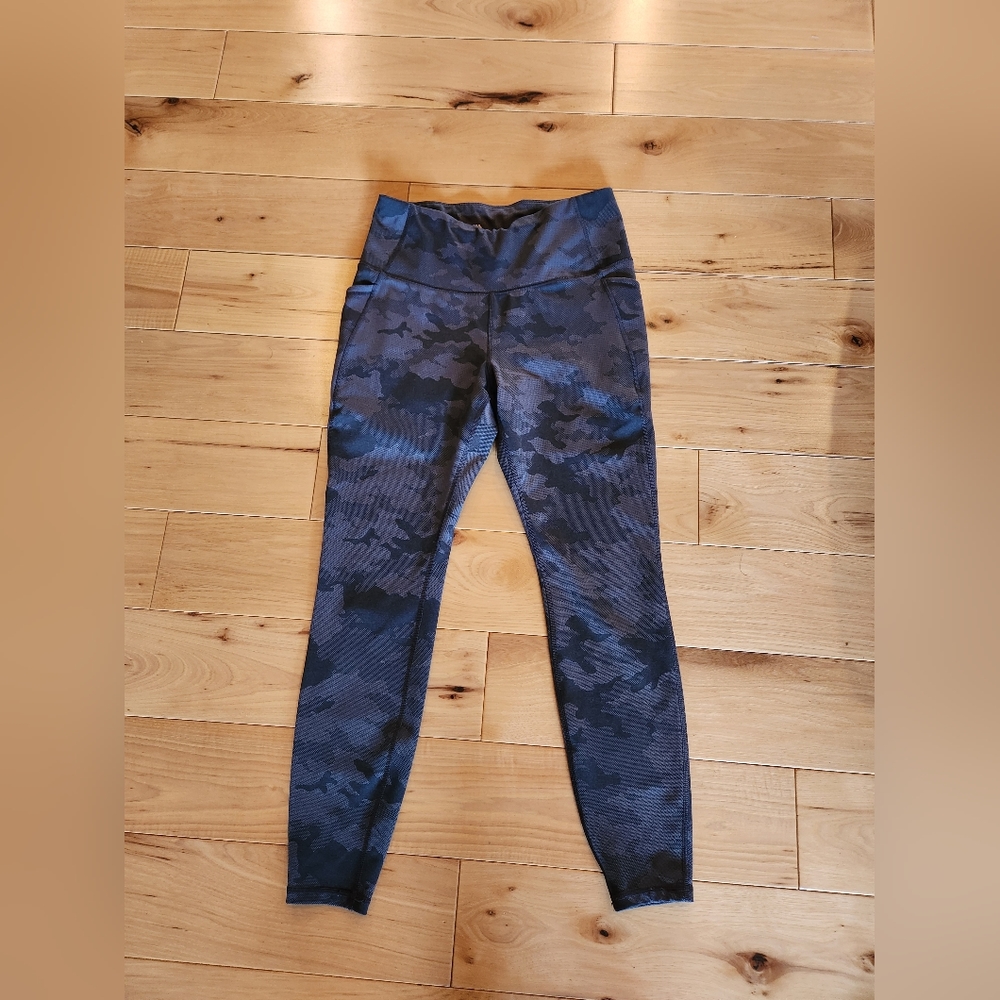 Women's Camo Leggings All in Motion Size Medium